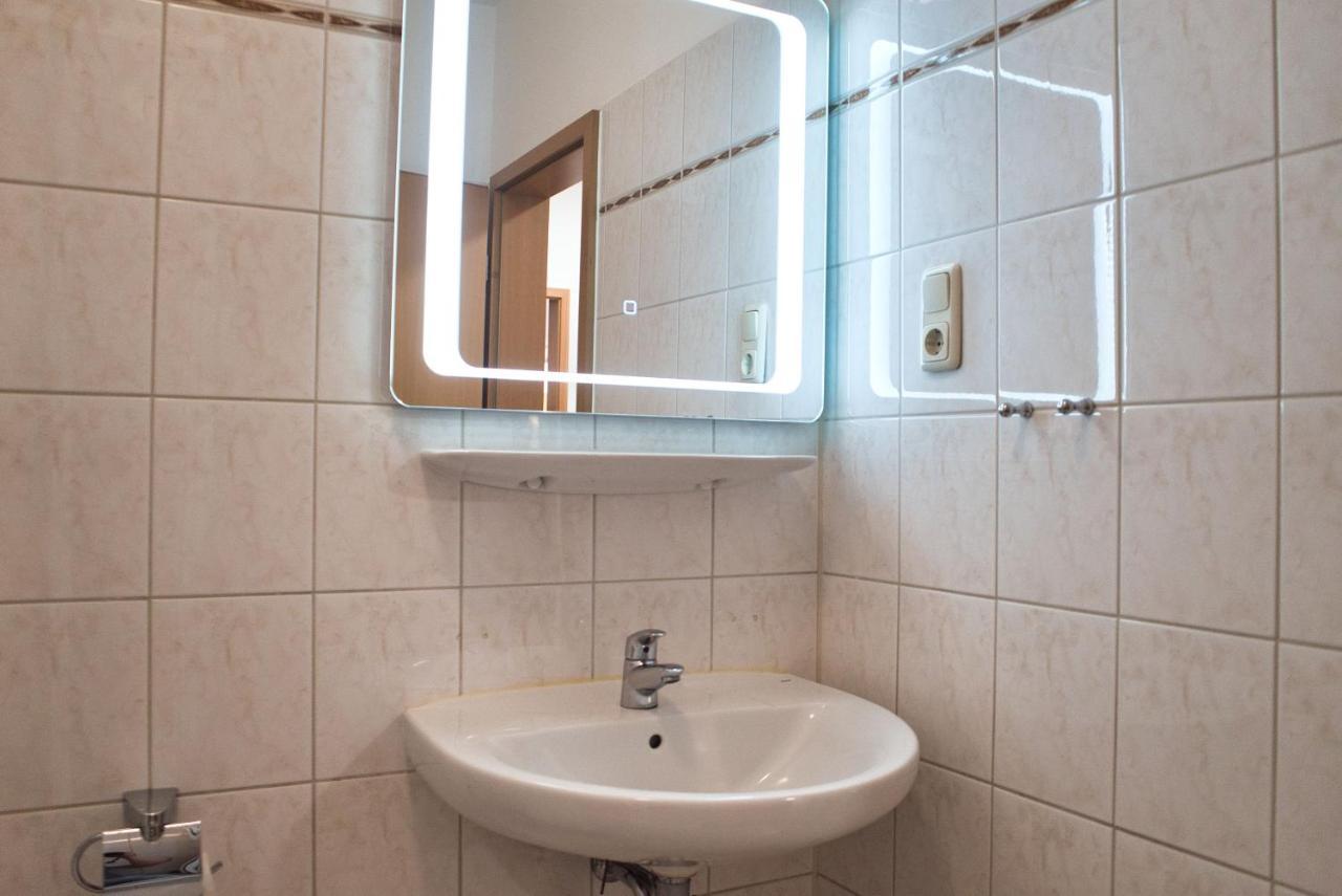 Strandnah, Balkon, Ahoi Erlebnisbad Gratis In Sellin - Strandresidenz Brandenburg Fewo 36 Goehren  Esterno foto